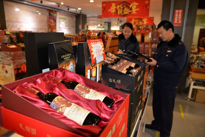 黄河路街道:节前食品安全检查确保群众“舌尖”上的安全